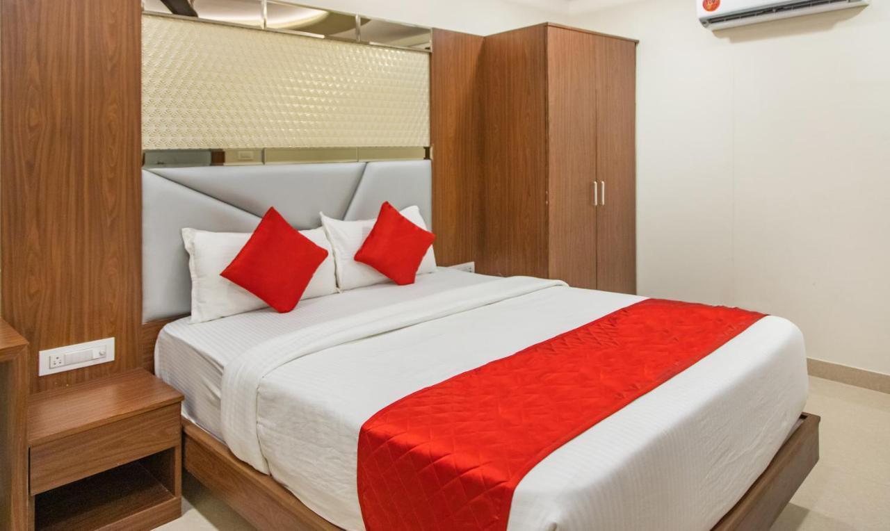 מומביי Hotel Hometown Near Us Embassy Bkc מראה חיצוני תמונה